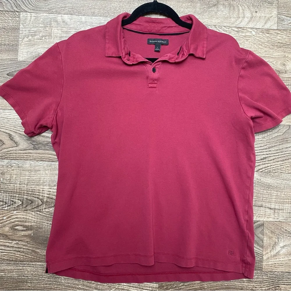 🍄 3/$30 Banana Republic Luxury Polo